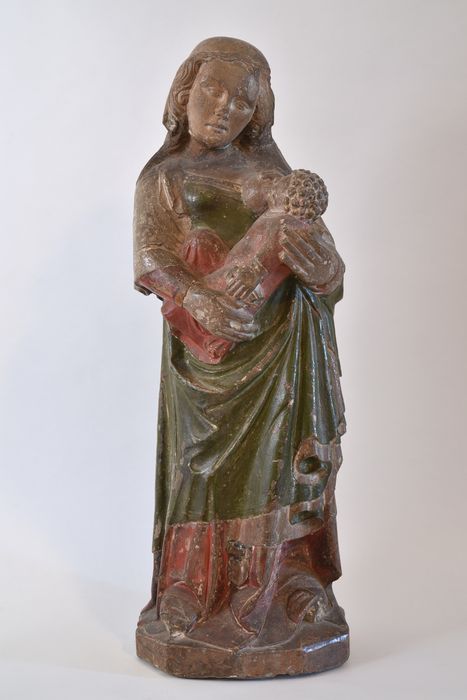 Statuette : Vierge allaitante, vue générale