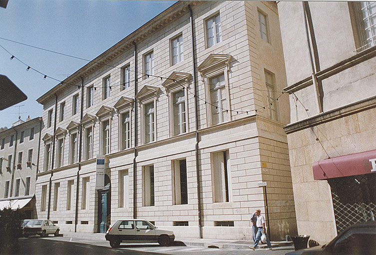 Façade principale.