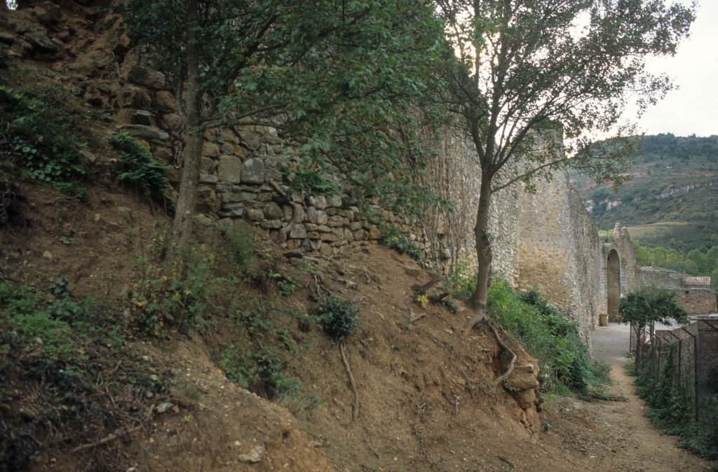 Fortification de la ville : vue des remparts.