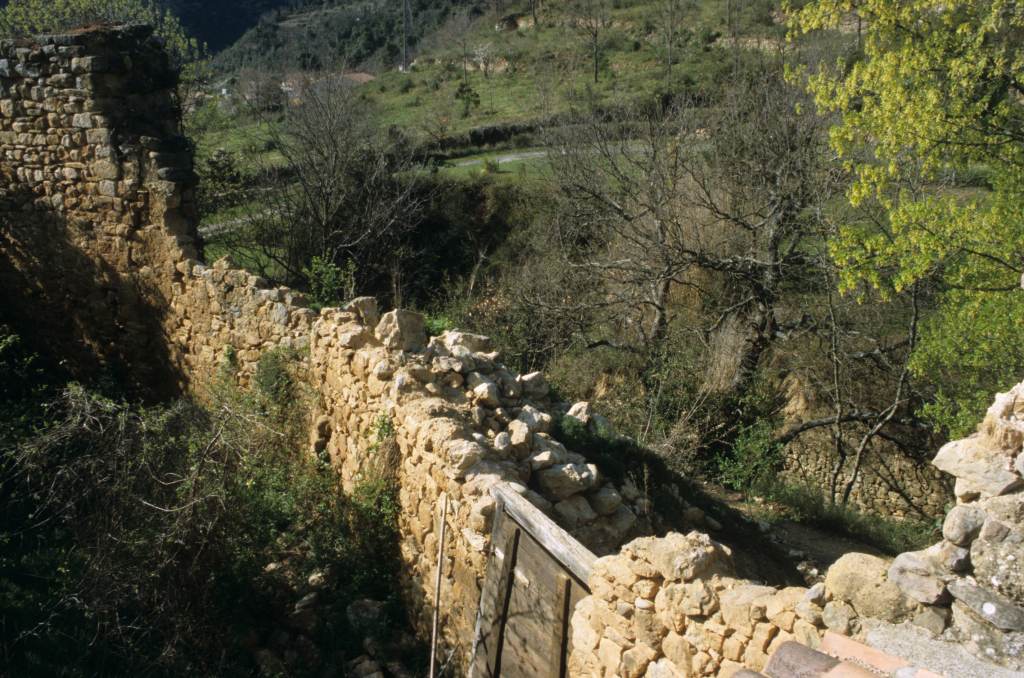 Fortification de la ville : vue des remparts.