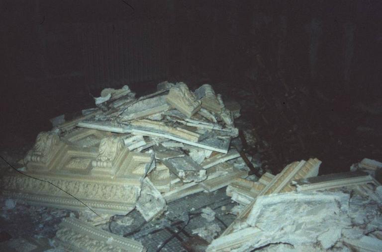 Intérieur. Etat après démontage des décors (3 février 1998).