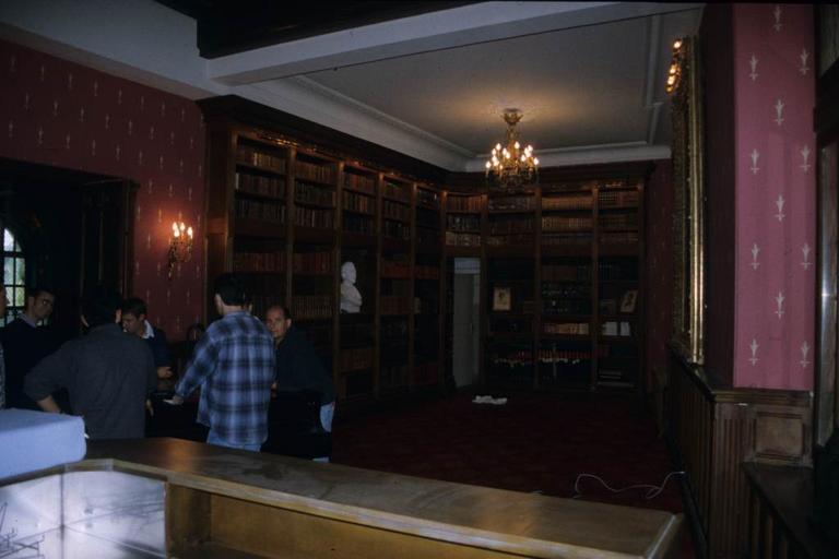 Intérieur. Etat après démontage des décors (avril 1998).