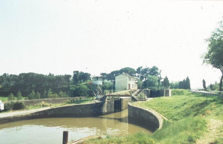 Vue d'ensemble du bassin.