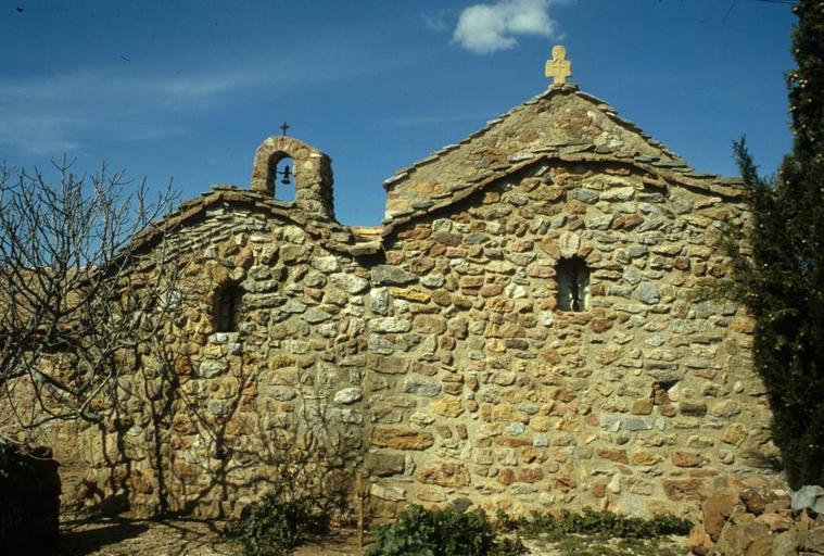 Ermitage et vestiges de l'ancienne chapelle Saint-Aubin.