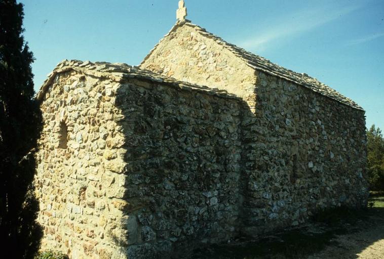 Ermitage et vestiges de l'ancienne chapelle Saint-Aubin.