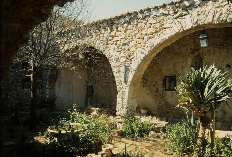 Intérieur. Arcades.