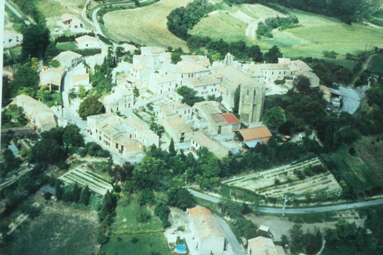 Vue aérienne du village.