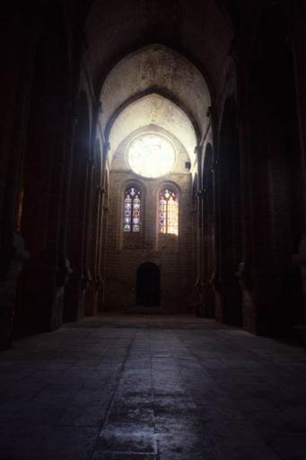 Eglise abbatiale : intérieur.