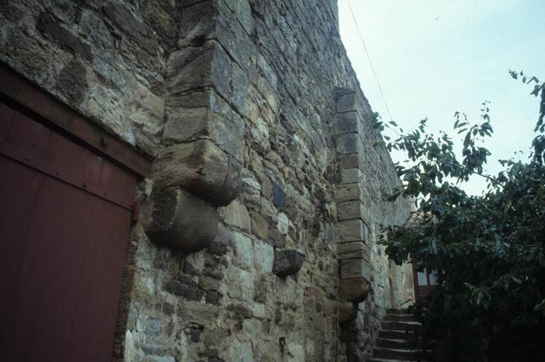 Cour intérieure.