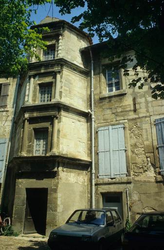 Tour d'escalier.