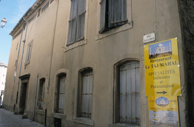 Elévation latérale rue Docteur Bach.