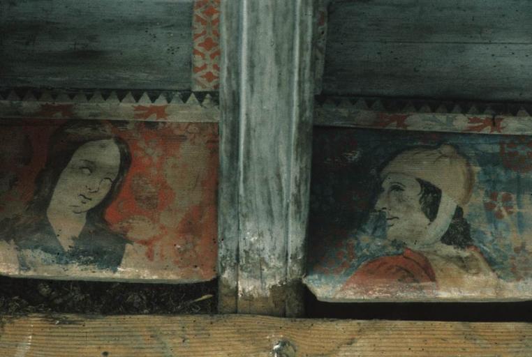 Intérieur. Plafond peint de la grande salle. Panneau.