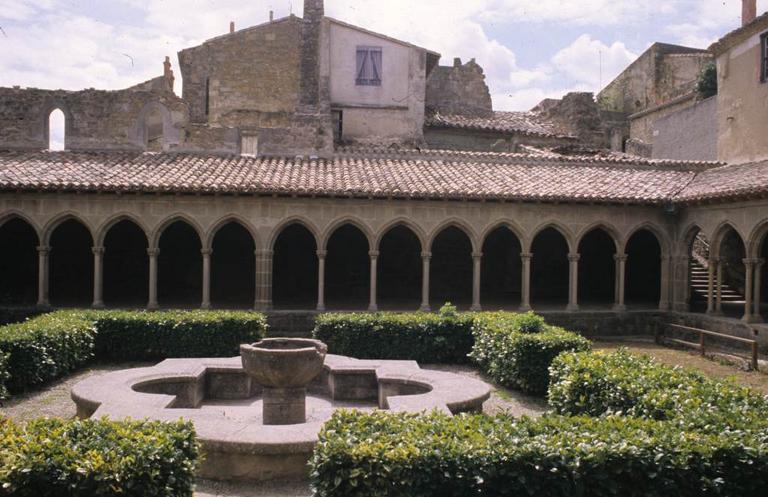 Cloître.