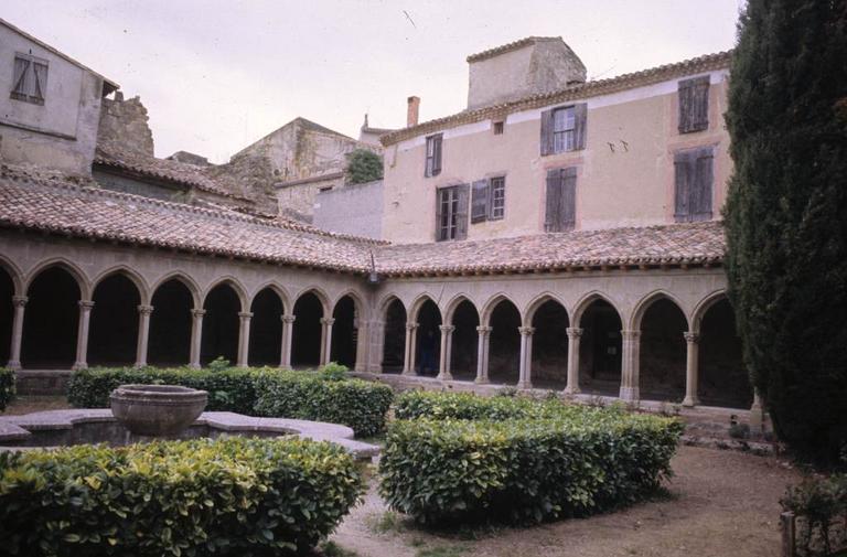 Cloître.