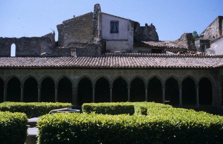 Cloître.