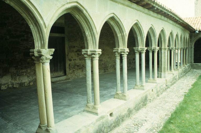 Cloître.