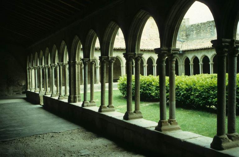 Cloître.