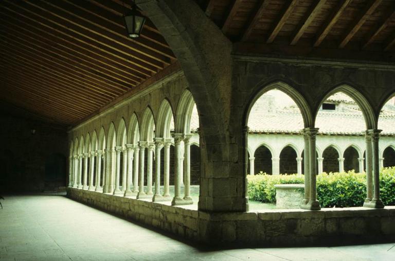 Cloître.