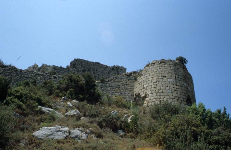 Château fort d'Aguilar.