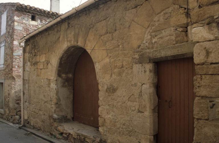 Clôture de l'abbaye : mur de la rue des Lavandières.