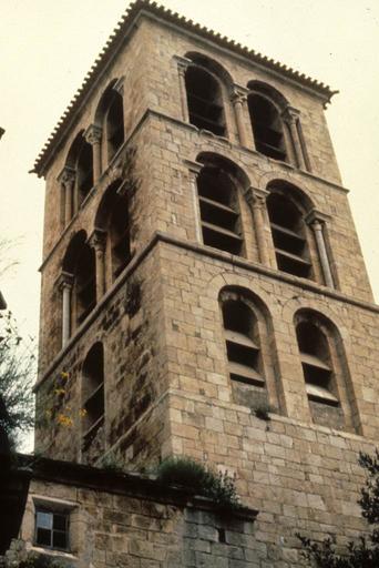 Clocher de l'église abbatiale.