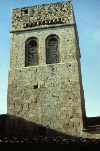 Clocher de l'église abbatiale.