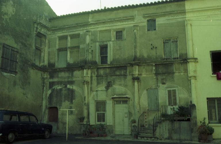 Bâtiments vues de la cour intérieure.