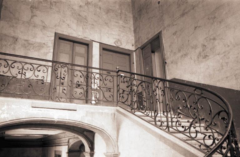 Escalier intérieur.