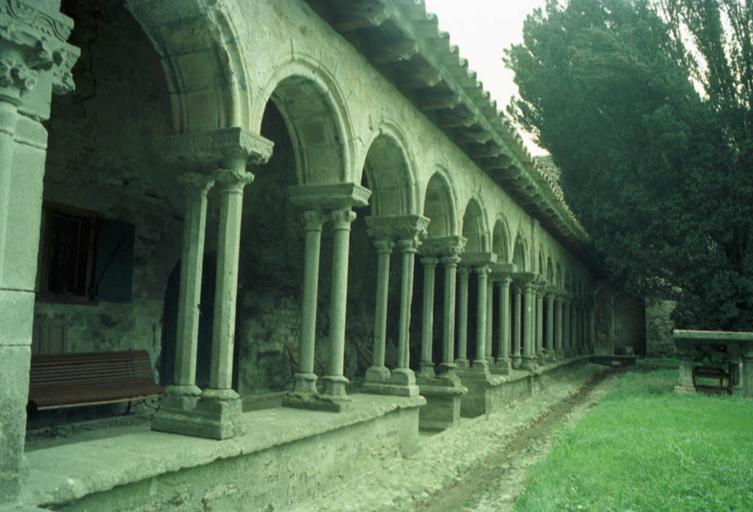 Cloître.