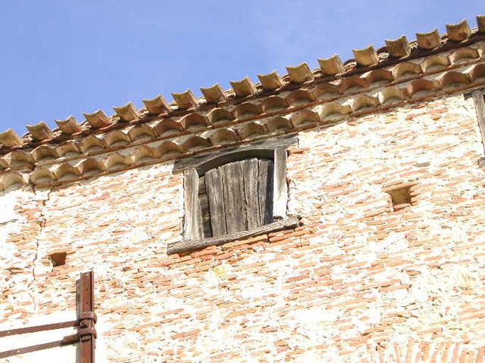 Façade sud-ouest : baie 18e.