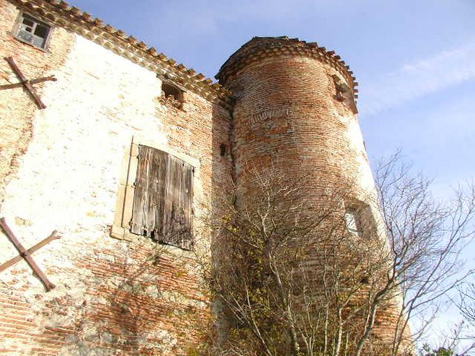 Façade sud-ouest : tour sud.