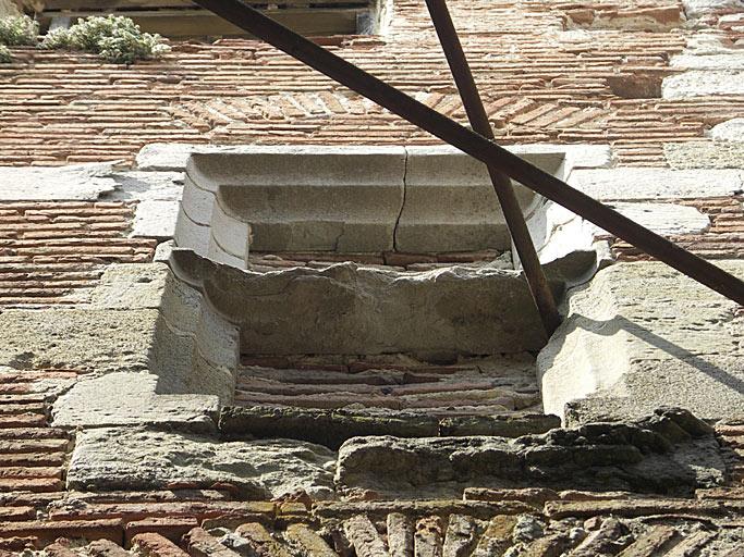 Tour de l'escalier en vis de l'ancien logis.