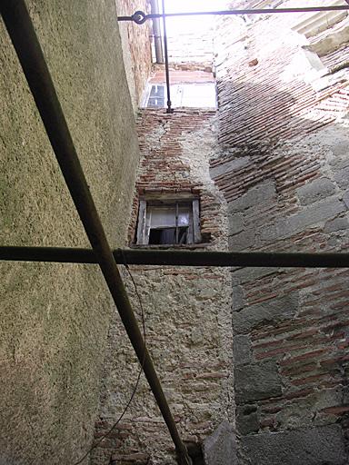 Tour de l'escalier en vis de l'ancien logis.