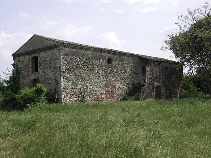 Bâtiments annexes : écurie.