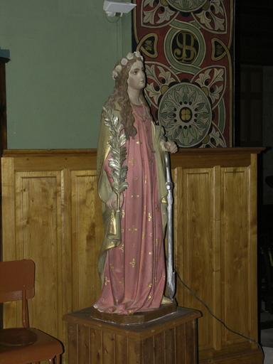 Chapelle latérale sud, Saint Jean-Baptiste : statue de sainte Philomène.