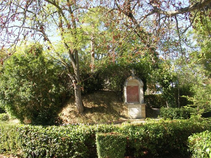 Calvaire : station du chemin de croix.