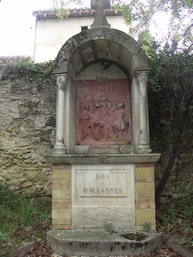 Calvaire : station du chemin de croix.