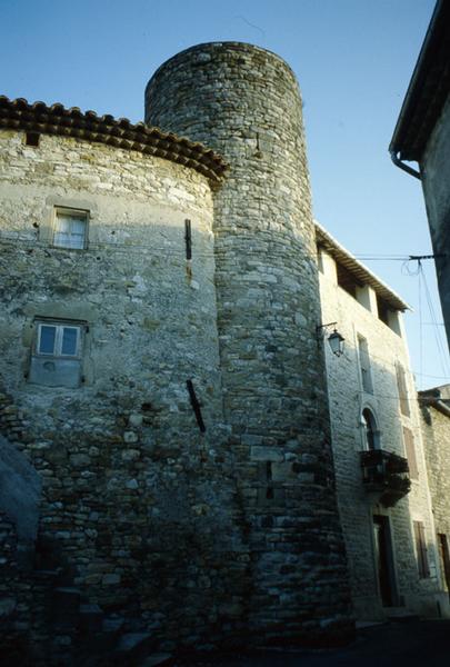 Remparts, tour ouest.