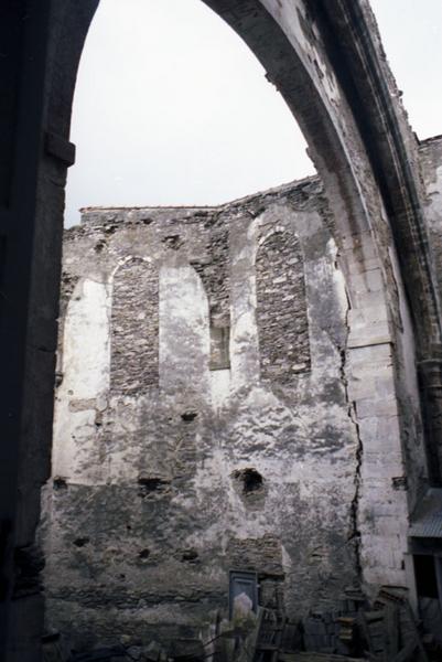 Vestiges de l'église.