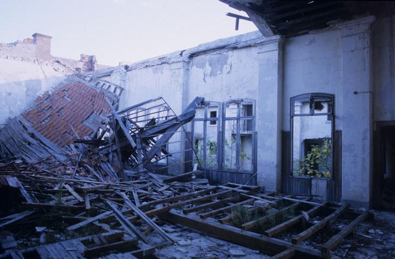 Eléments en destruction.