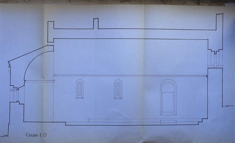 Coupe longitudinale de la chapelle.