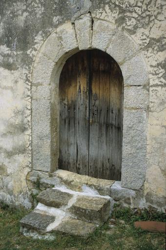 Portail de l'église.