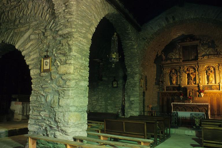 Arches de la nef.