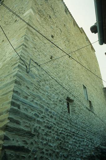 Mur extérieur de l'église.