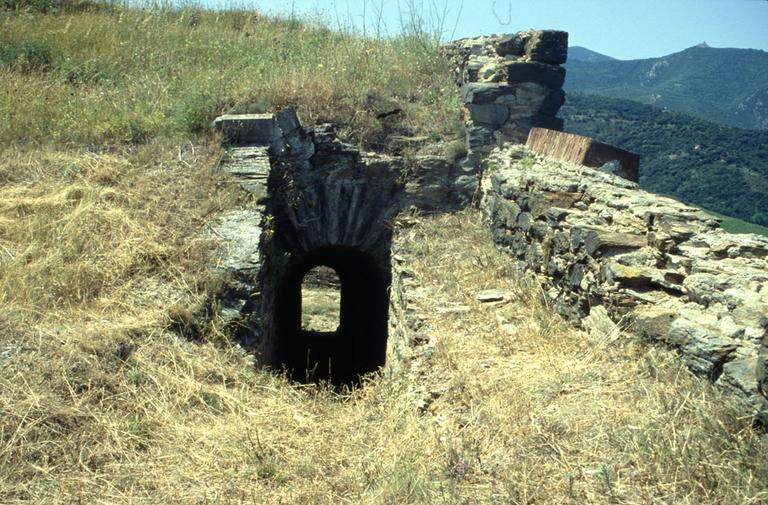 Vestiges d'une galerie.