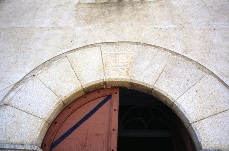 Chapelle Sainte-Marie : arc du portail.