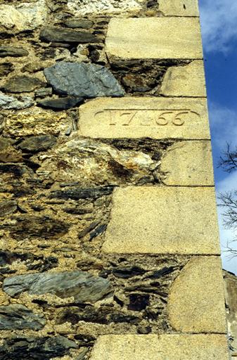 Chapelle Sainte-Marie : détail clocher date portée 1766.