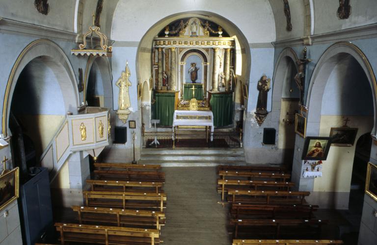 Intérieur de l'église : choeur.