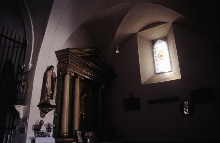 Chapelle Sainte-Marie :Chapelle avec retable.