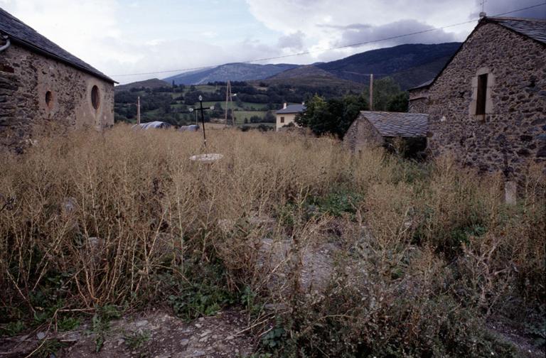 Ancien cimetière.